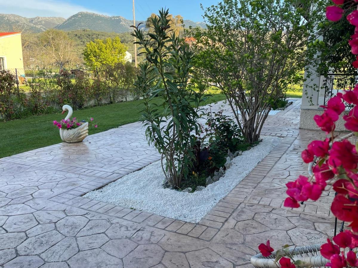 Villa Sandra Litheres Экстерьер фото